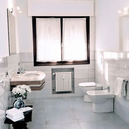 Πανσιόν Rosa Garden Μέστρε