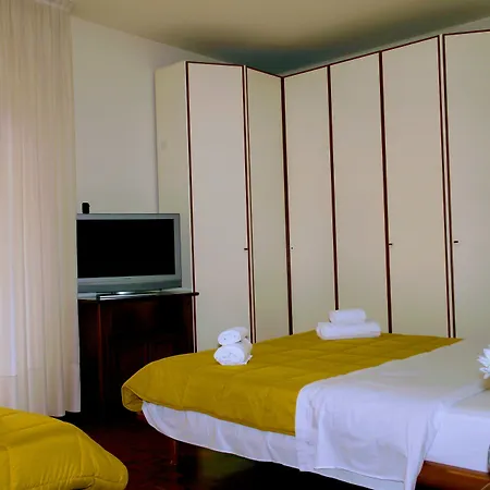 Πανσιόν Rosa Garden 3*