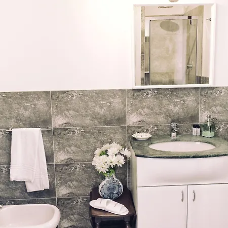 Rosa Garden בית הארחה מסטרה