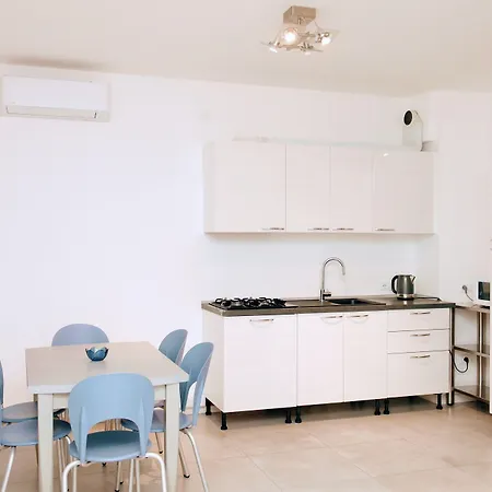 Rosa Garden מסטרה